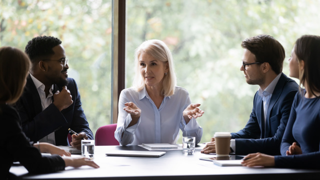 Senior leader aligning an executive team